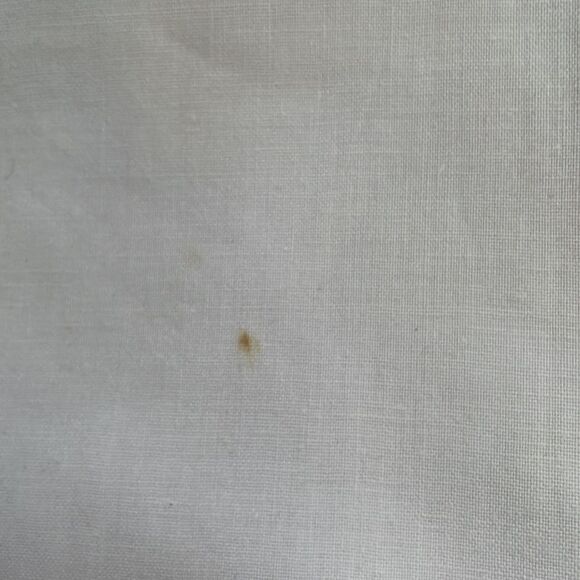 Vtg NWT China Art Linens two white cotton floral embroidered hand or tea towels - Picture 5 of 6